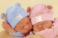 Niebiesko różowe czapeczki